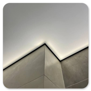 Светопрозрачный натяжной потолок с подсветкой