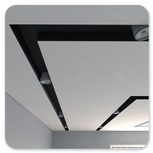 Тканевый натяжной потолок с трековыми нишами и светильниками