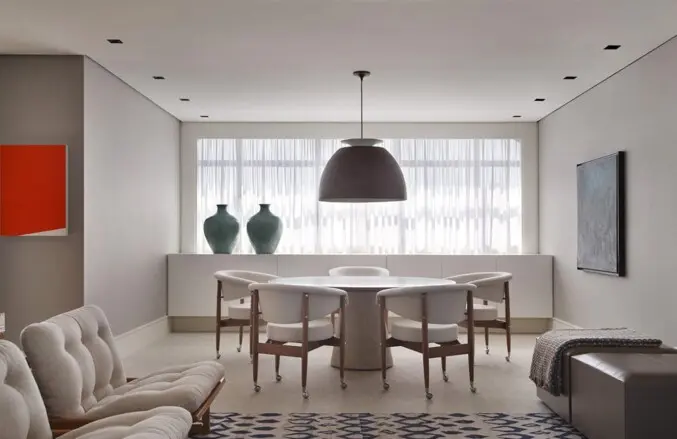 Белый матовый натяжной потолок