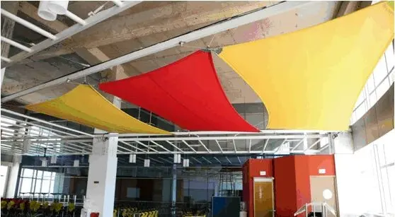 Какие натяжные потолки лучше