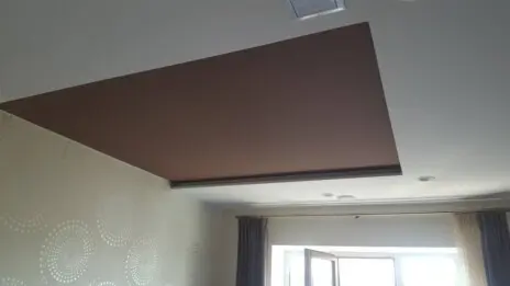 Монтаж цветного тканевого потолка CLIPSO