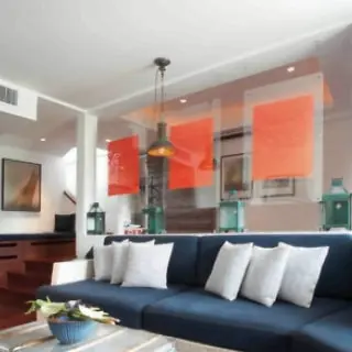 Тканевый натяжной потолок в гостиной