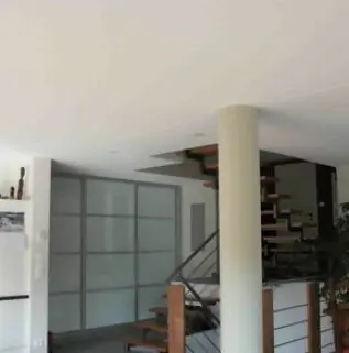 Тканевый натяжной потолок в коридоре