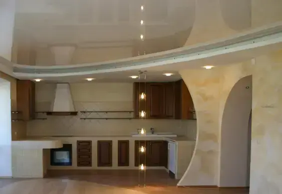 Выбираем натяжной потолок