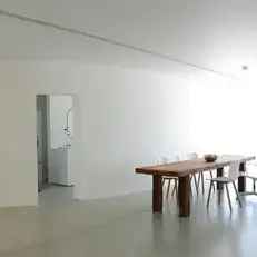 Натяжной потолок белый матовый