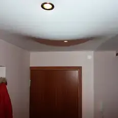 Матовый белый потолок фото