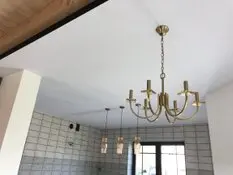 Потолок в классическом стиле