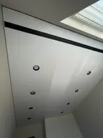 Монтаж потолка с теневым профилем