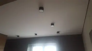 Теневой натяжной потолок