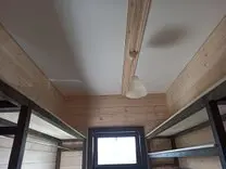 Потолки натяжные под мансарду