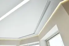 Двухуровневый натяжной потолок с подсветкой