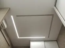 Световые линии на кухне